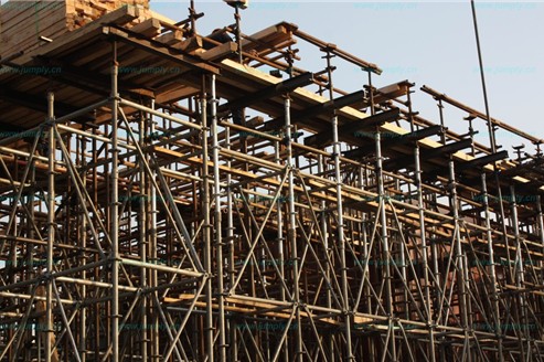 碗扣式腳手架架出來的風險，用出來的安quan